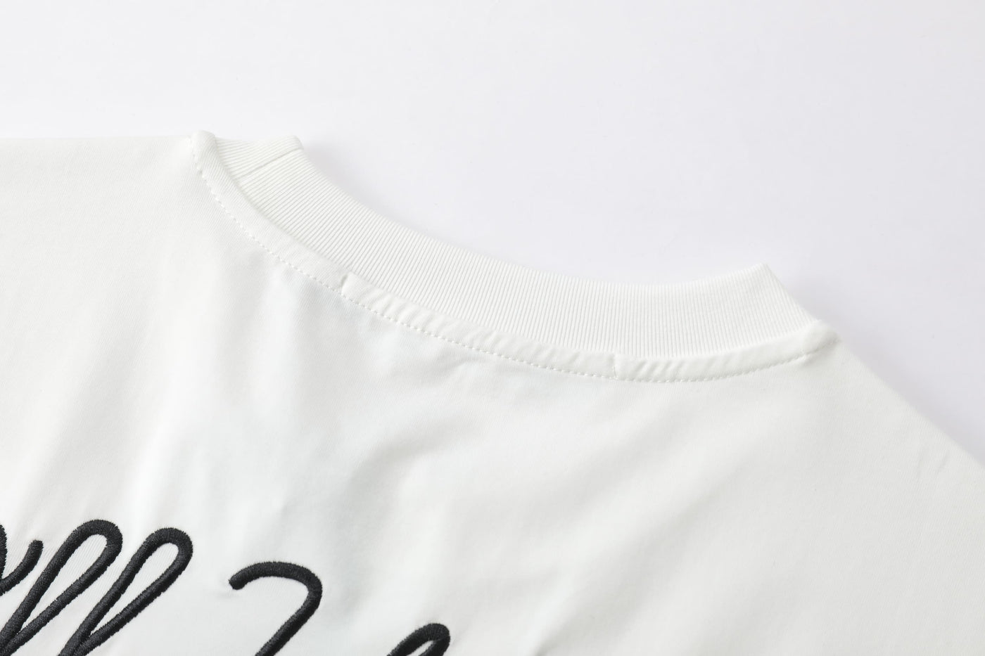 Camiseta estampada blanca para hombre - imagen 5 - JDC Luxury Store