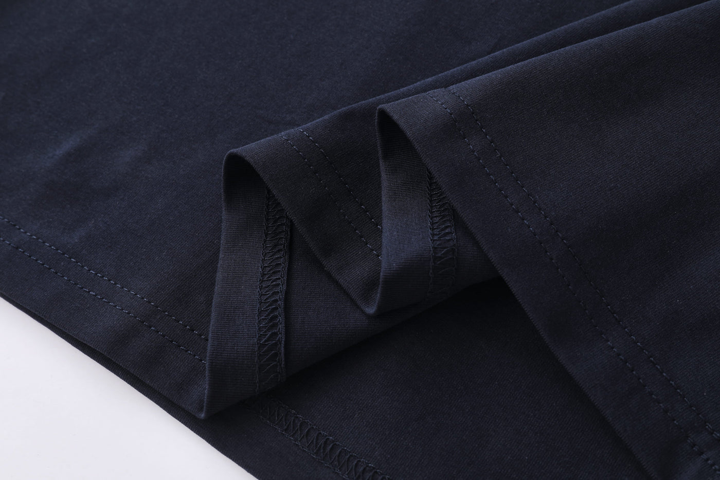 Camiseta estampada azul oscuro para hombre - imagen 8 - JDC Luxury Store