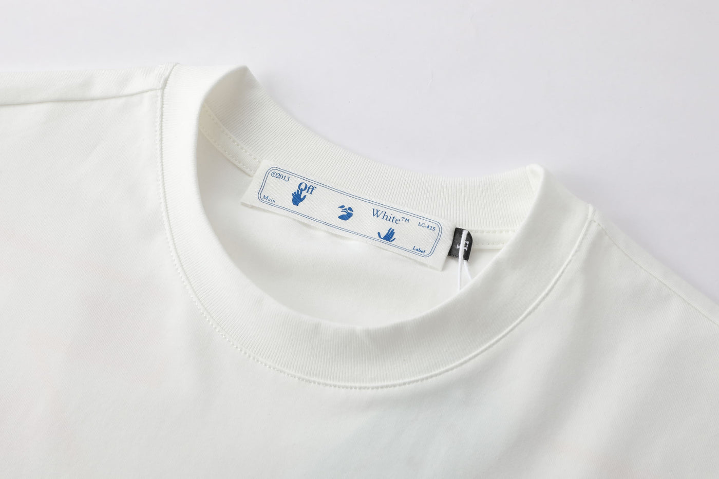 Camiseta estampada blanca para hombre - imagen 3 - JDC Luxury Store