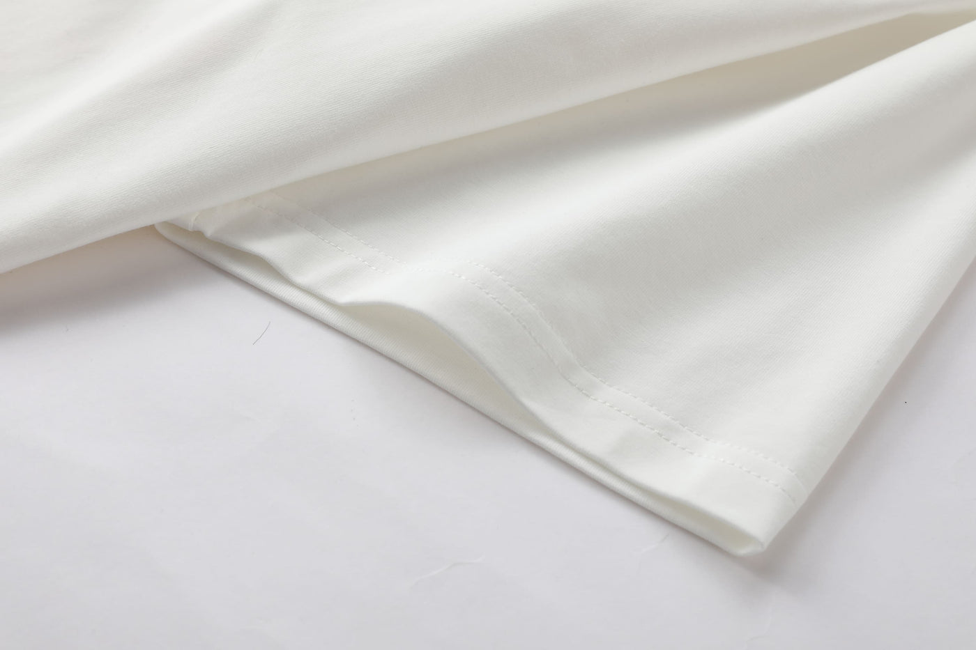 Camiseta estampada blanca para hombre - imagen 4 - JDC Luxury Store