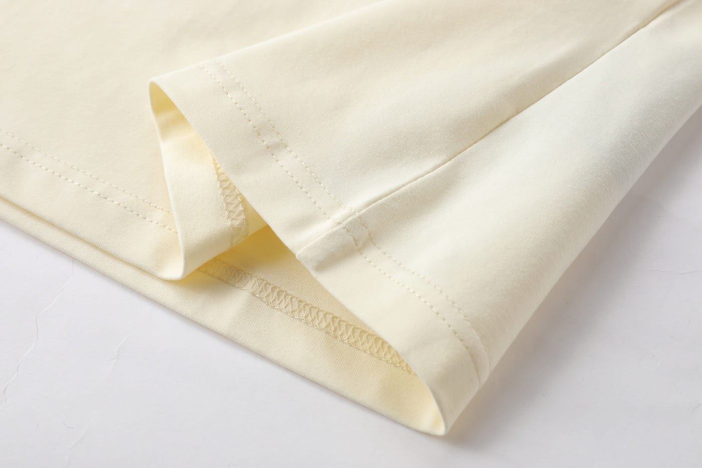 Camiseta estampada crema para hombre - imagen 8 - JDC Luxury Store