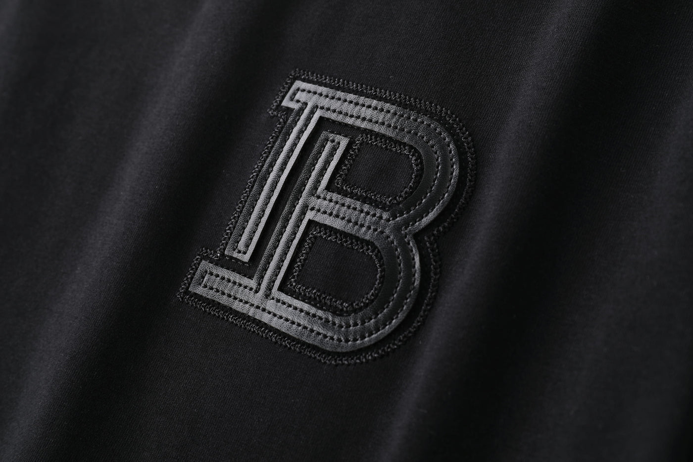 Camiseta 786624 Básica Negra Para Hombre