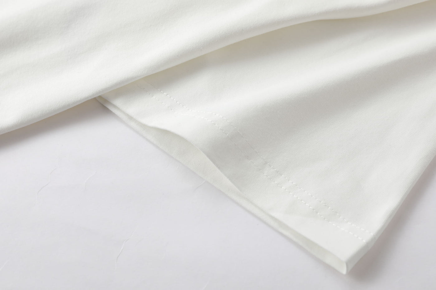 Camiseta estampada blanca para hombre - imagen 5 - JDC Luxury Store