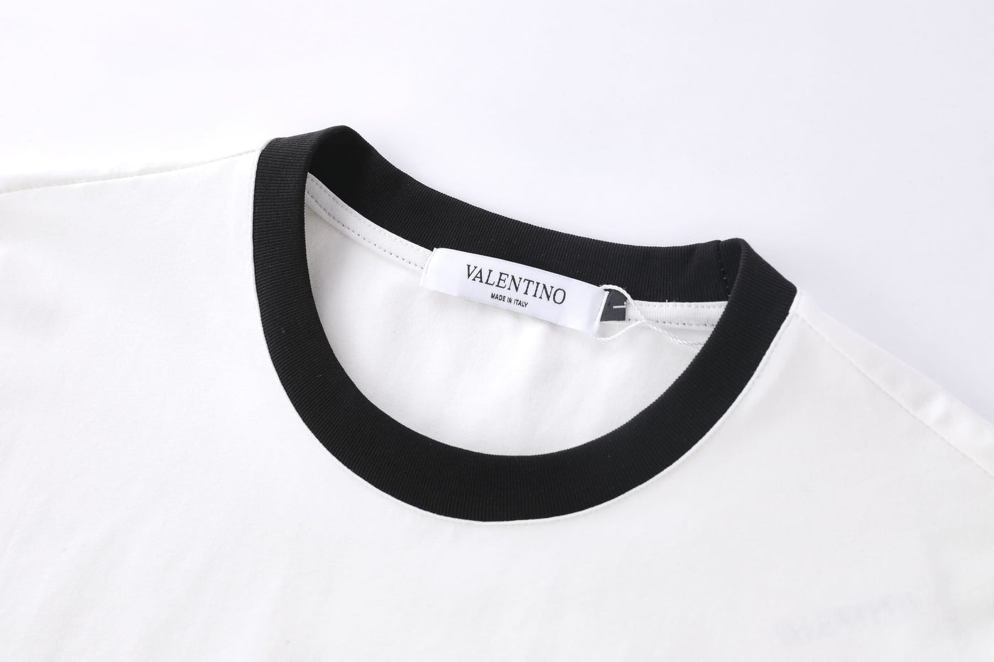 Camiseta básica blanca para hombre - imagen 6 - JDC Luxury Store