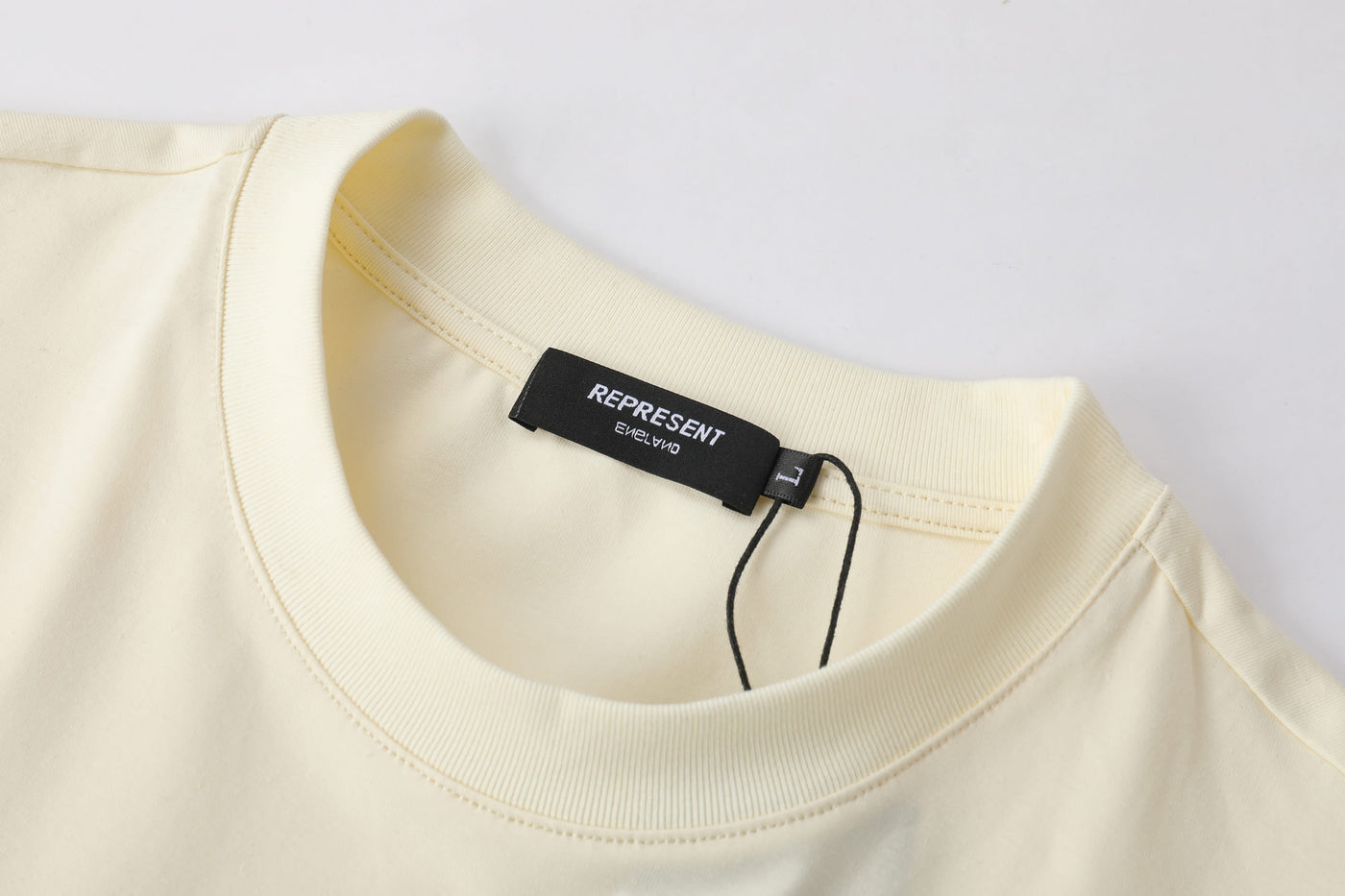 Camiseta estampada crema para hombre - imagen 4 - JDC Luxury Store