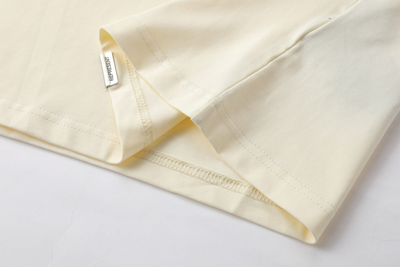Camiseta estampada crema para hombre - imagen 7 - JDC Luxury Store