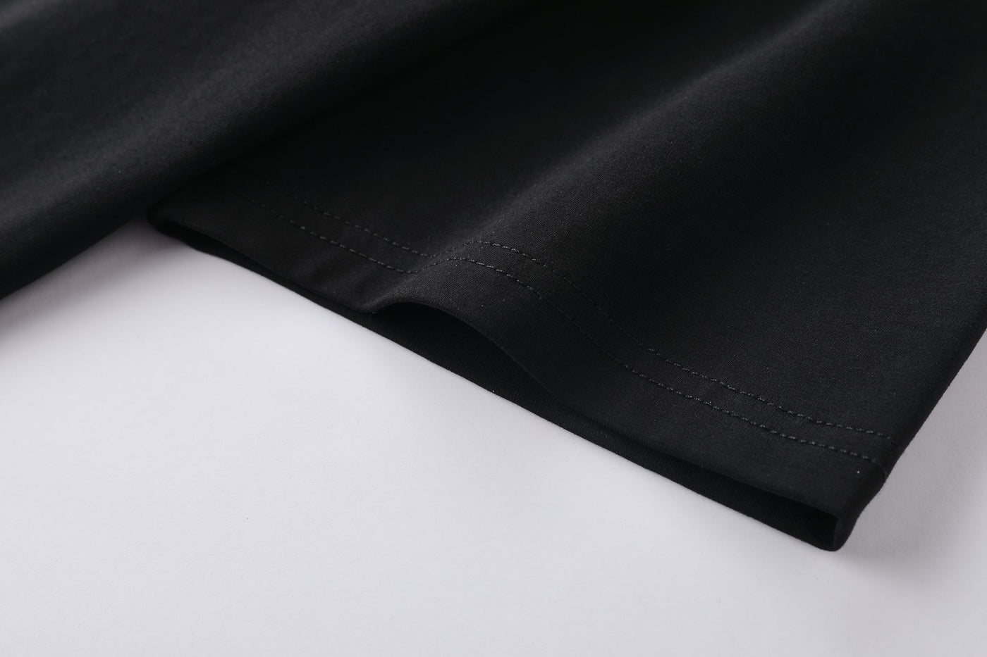 Camiseta básica negra para hombre - imagen 4 - JDC Luxury Store