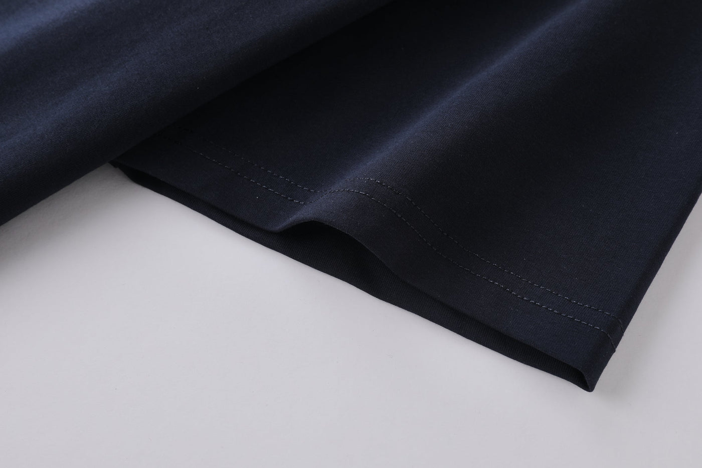 Camiseta básica azul oscuro para hombre - imagen 4 - JDC Luxury Store