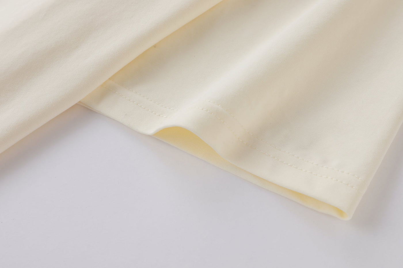 Camiseta básica crema para hombre - imagen 4 - JDC Luxury Store