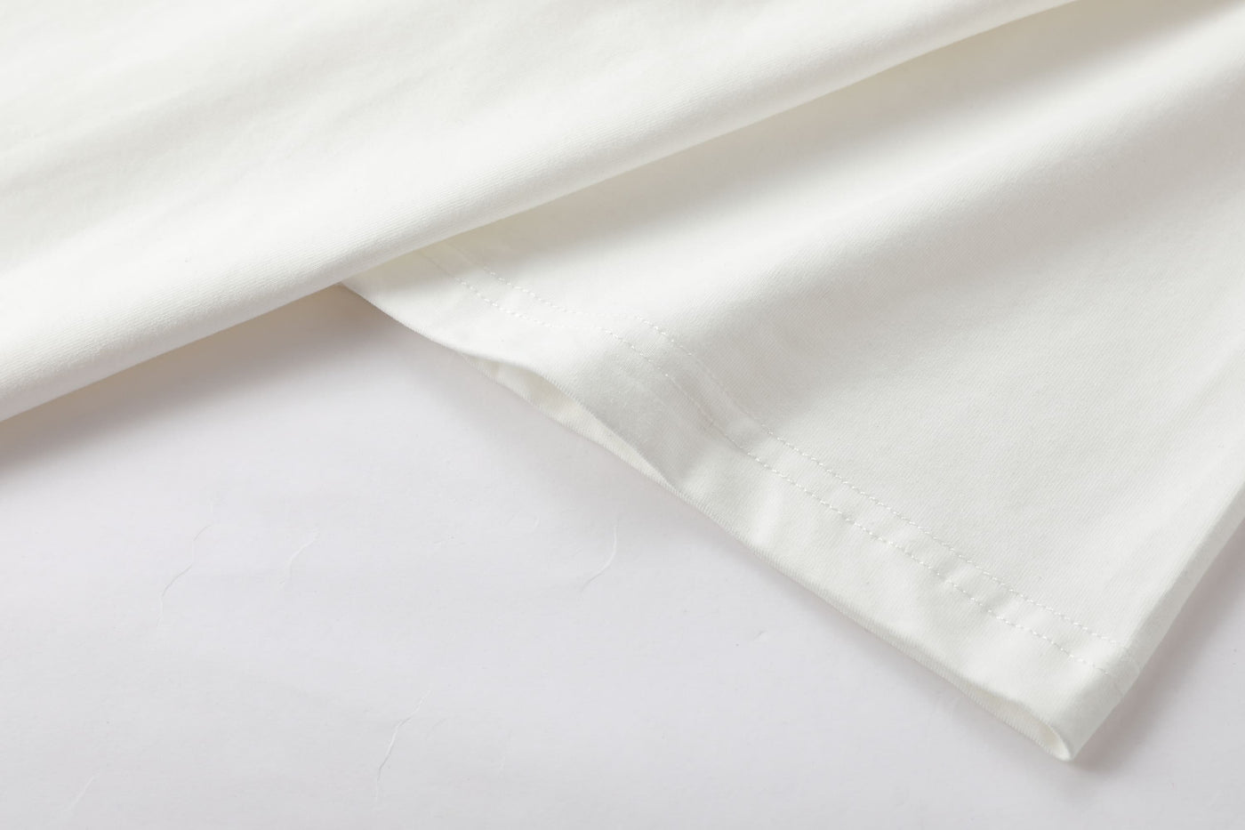 Camiseta básica blanca para hombre - imagen 6 - JDC Luxury Store