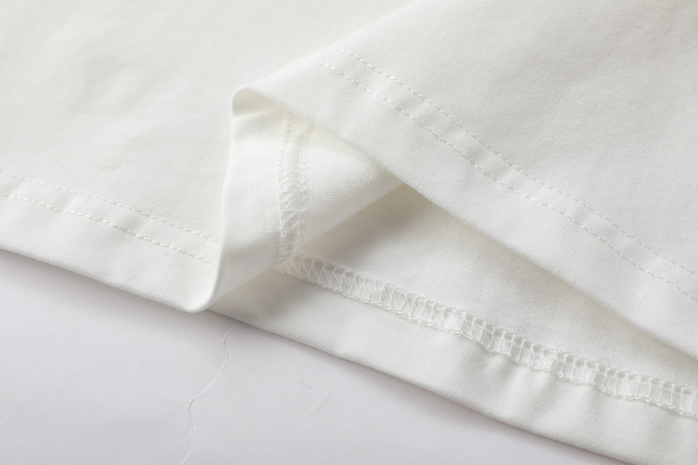 Camiseta básica blanca para hombre - imagen 7 - JDC Luxury Store