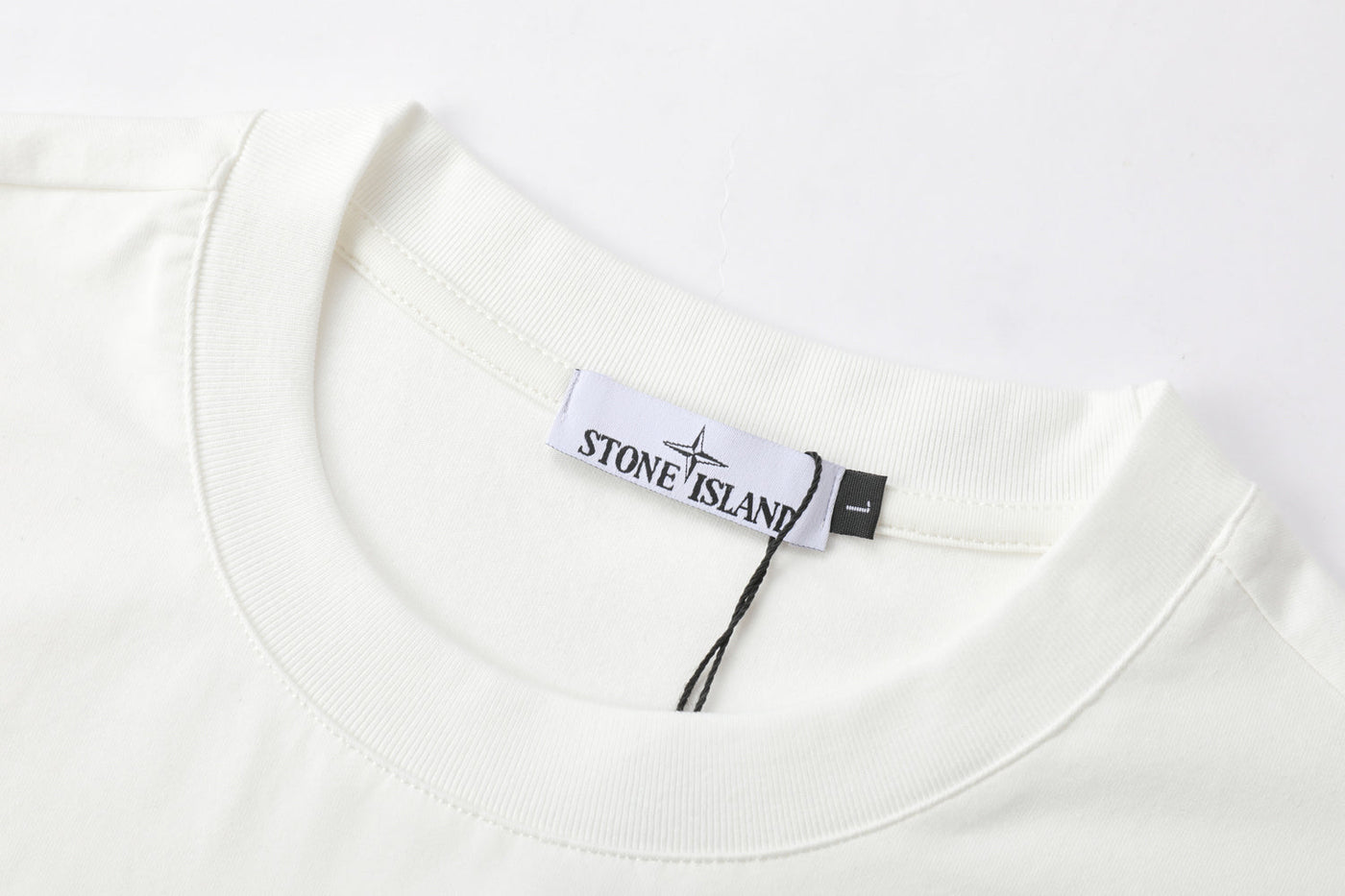 Camiseta básica blanca para hombre - imagen 3 - JDC Luxury Store