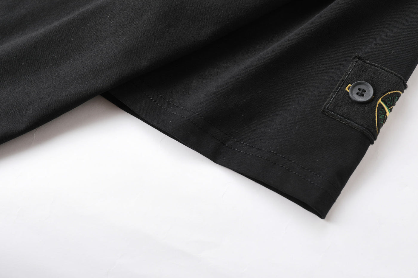 Camiseta básica negra para hombre - imagen 4 - JDC Luxury Store