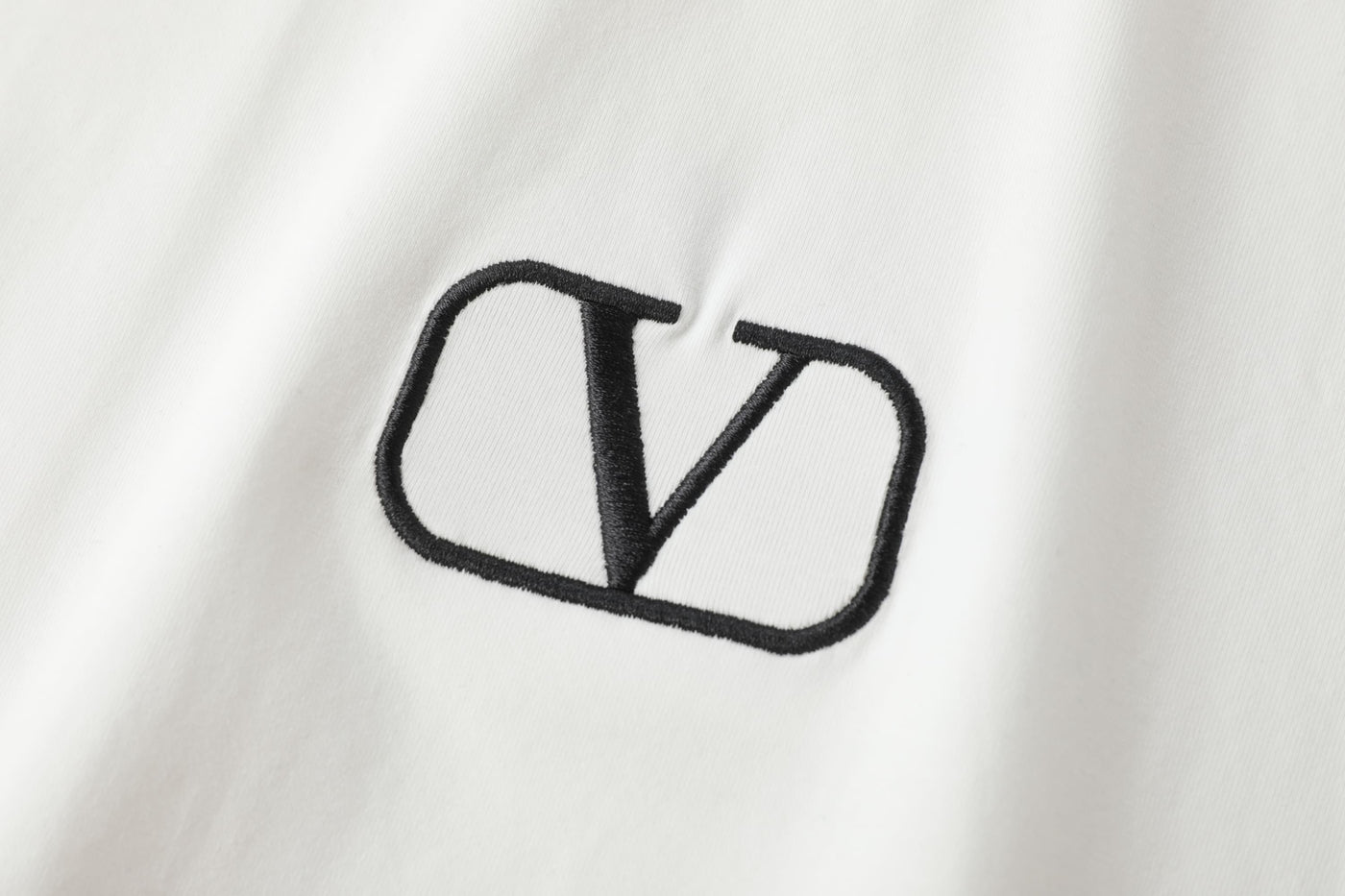 Camiseta básica blanca para hombre - imagen 5 - JDC Luxury Store