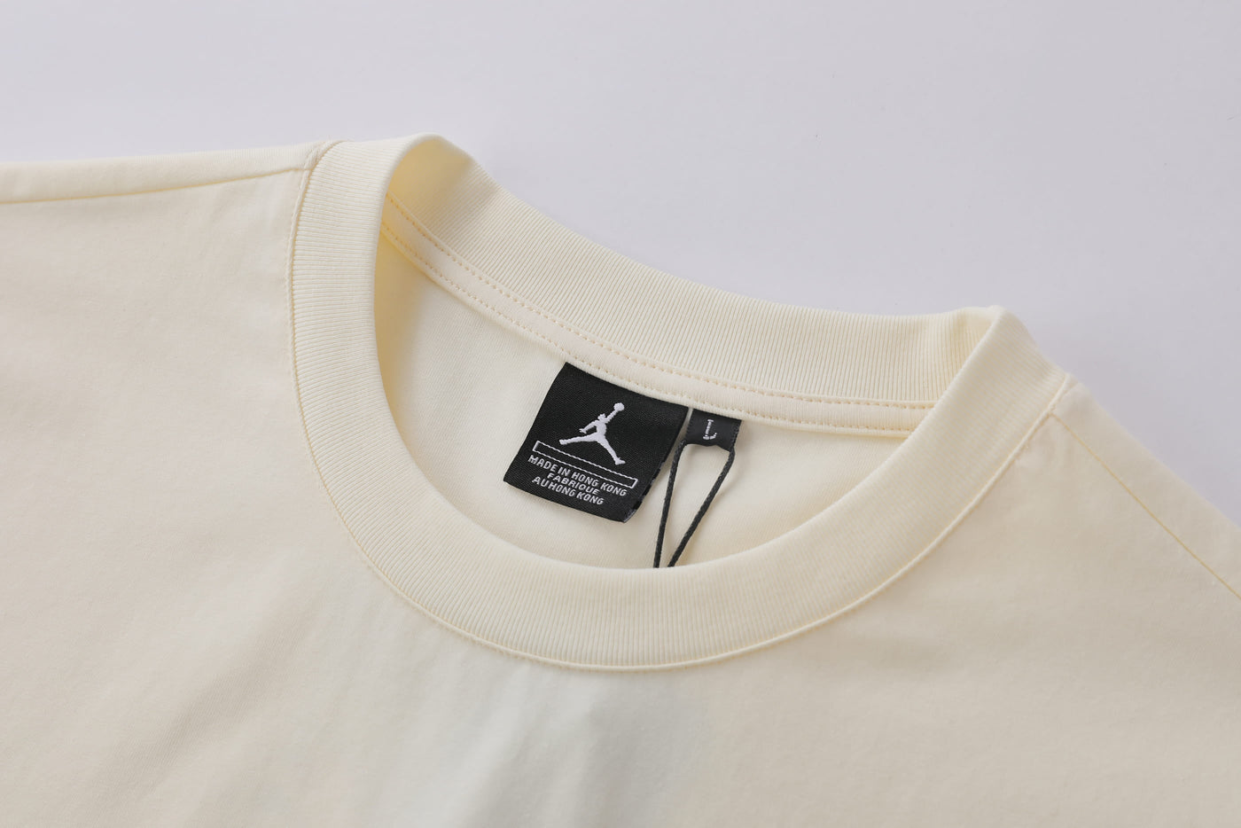 Camiseta estampada crema para hombre - imagen 3 - JDC Luxury Store