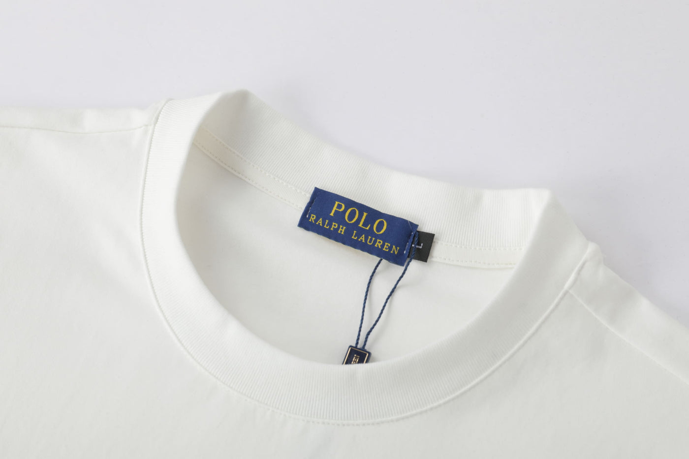 Camiseta estampada blanca para hombre - imagen 3 - JDC Luxury Store