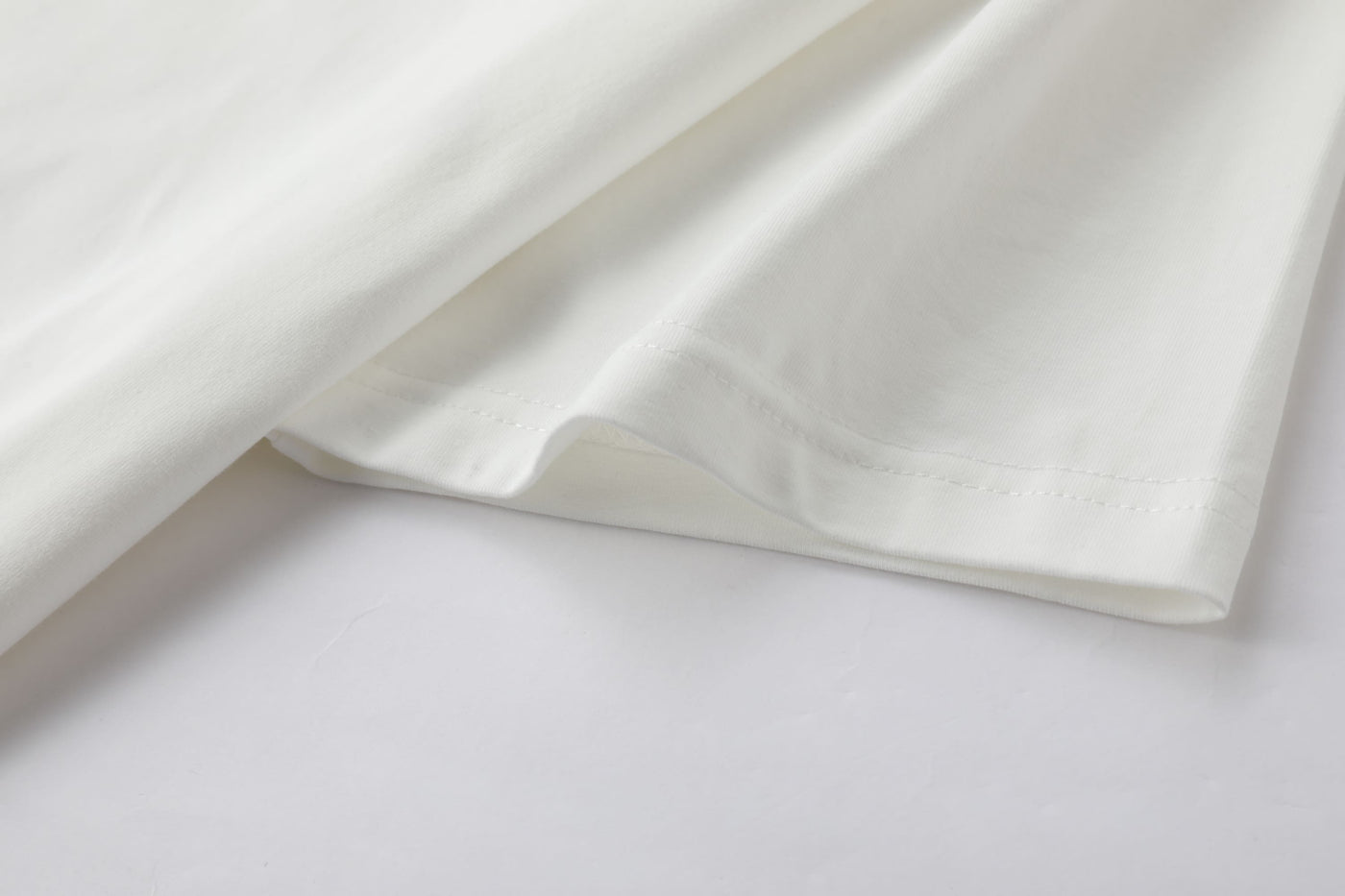 Camiseta estampada blanca para hombre - imagen 6 - JDC Luxury Store