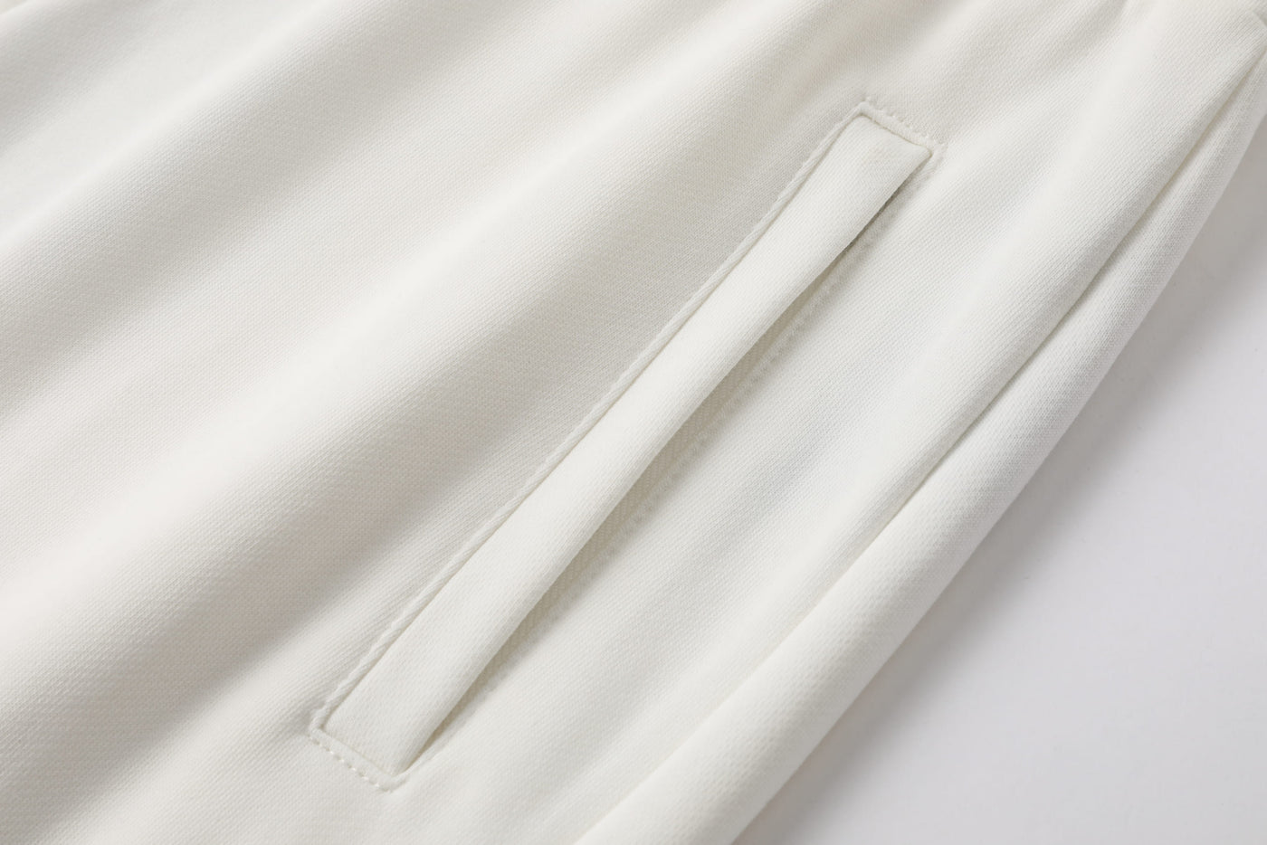 Bermuda blanca para hombre - imagen 7 - JDC Luxury Store