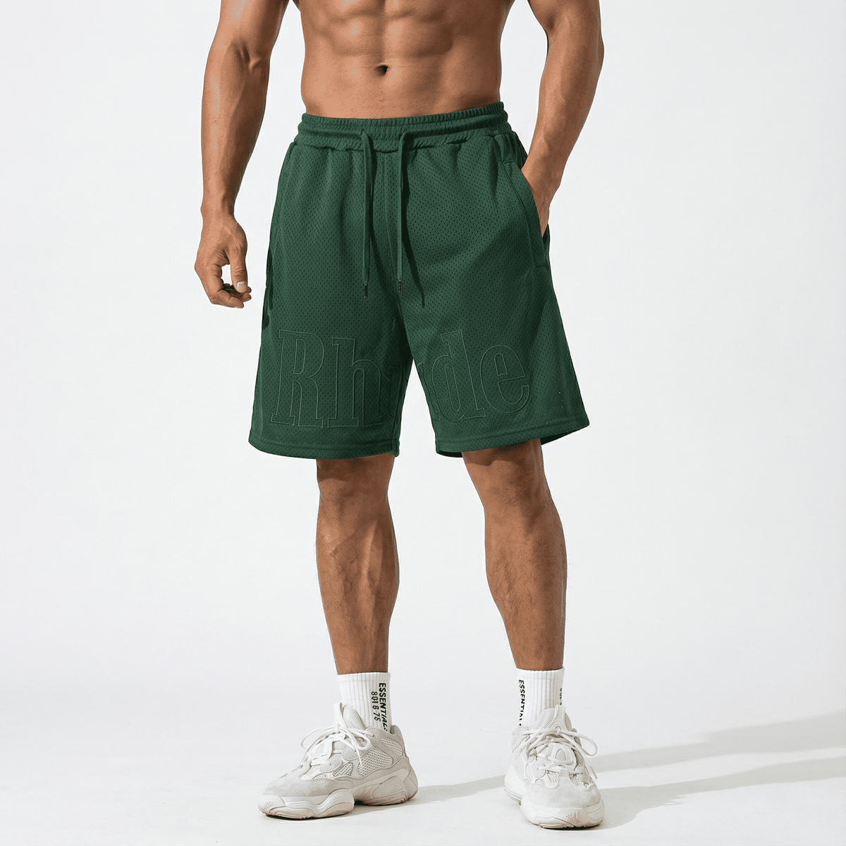 Bermuda verde para hombre - con modelo - JDC Luxury Store