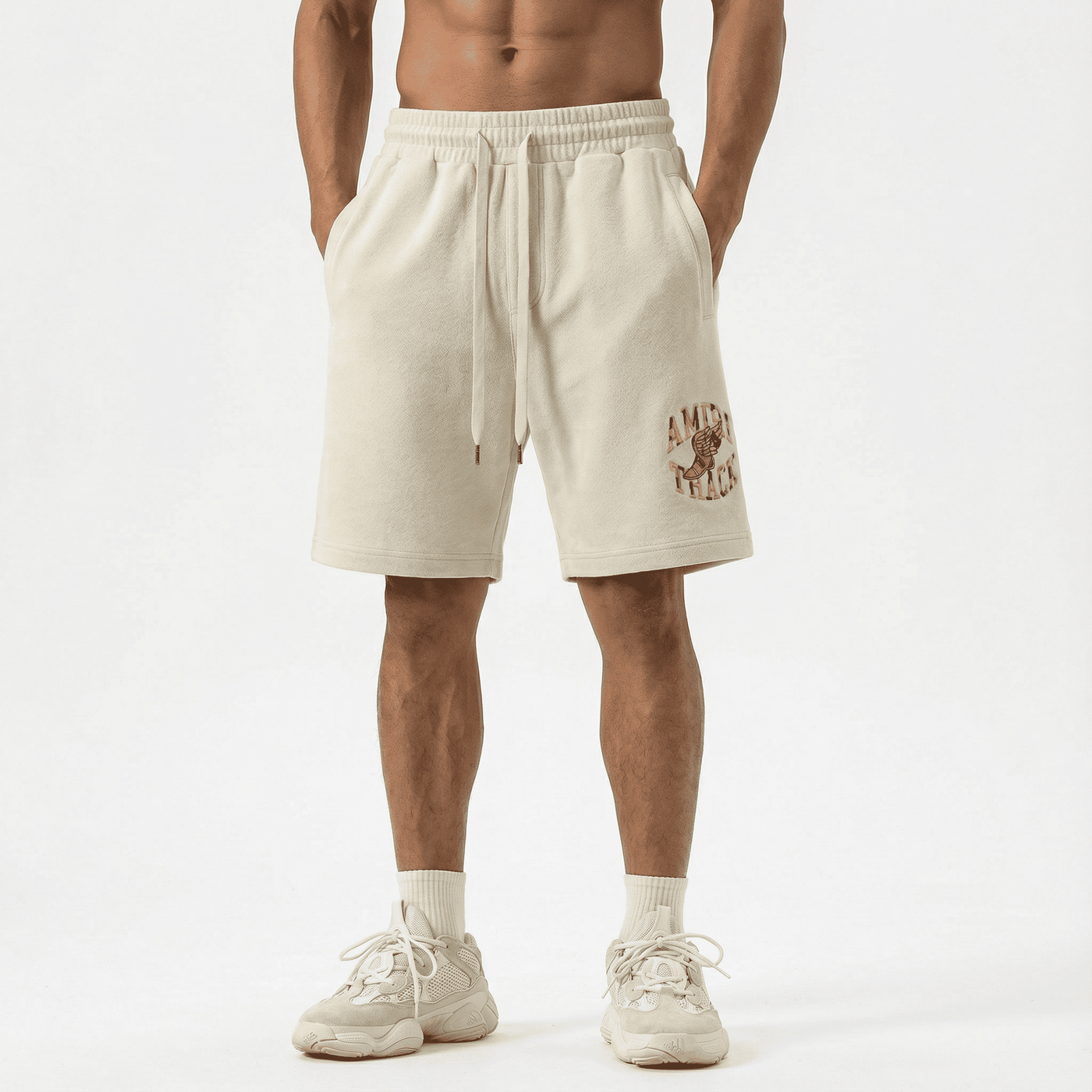 Bermuda crema para hombre - con modelo - JDC Luxury Store