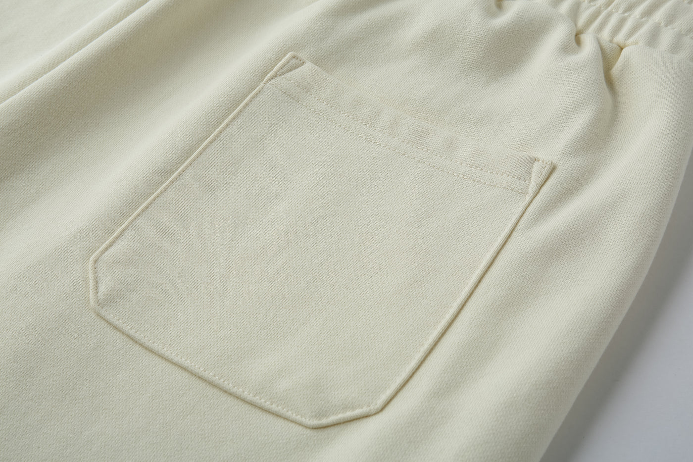Bermuda crema para hombre - imagen 8 - JDC Luxury Store