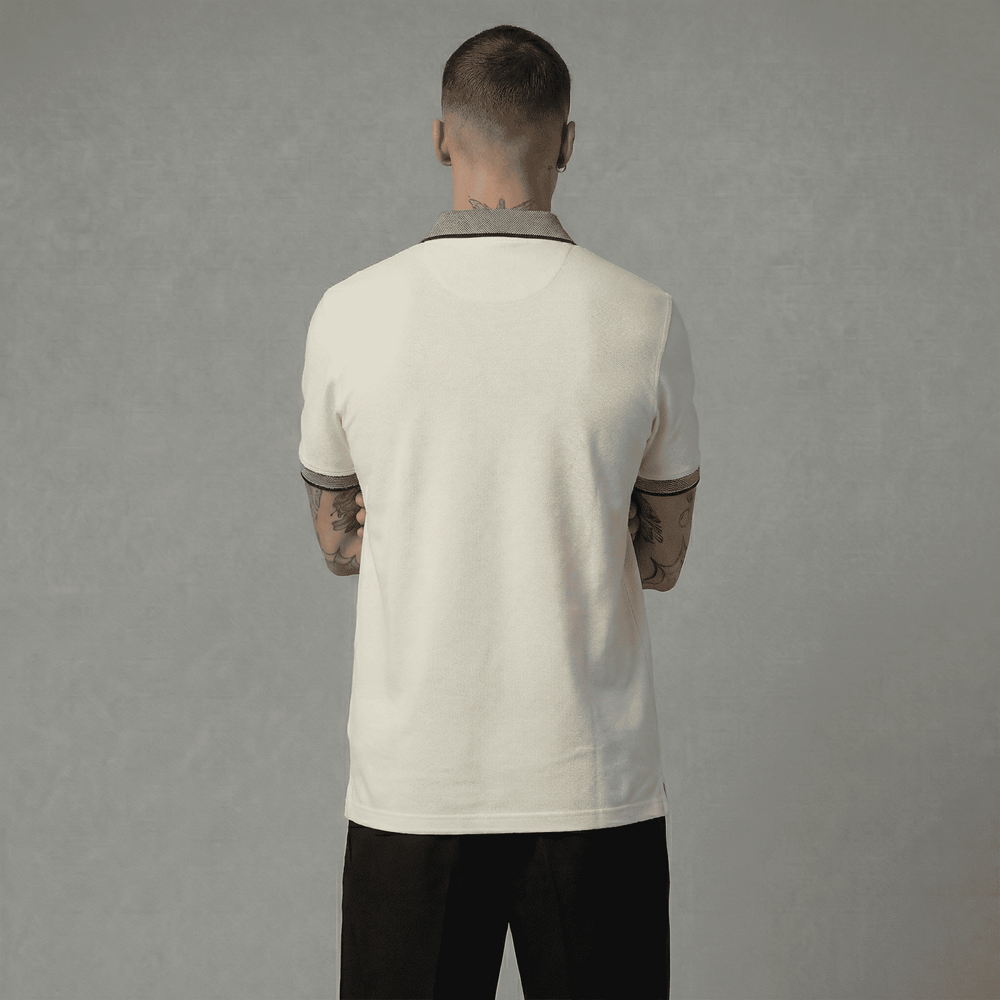 Polo crema para hombre - vista trasera - JDC Luxury Store