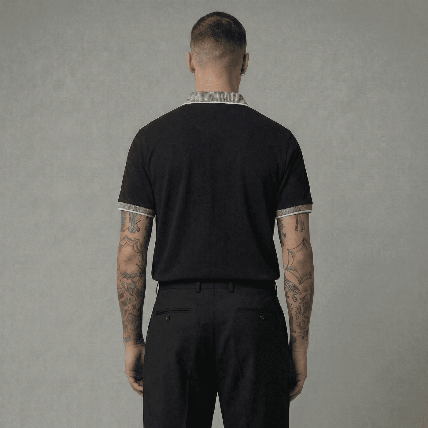 Polo negra para hombre - vista trasera - JDC Luxury Store