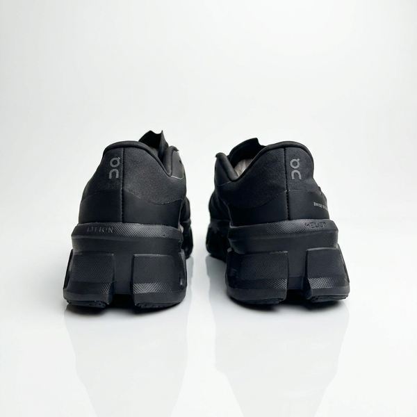 Zapatillas ON Negro Ref.3ME10330761