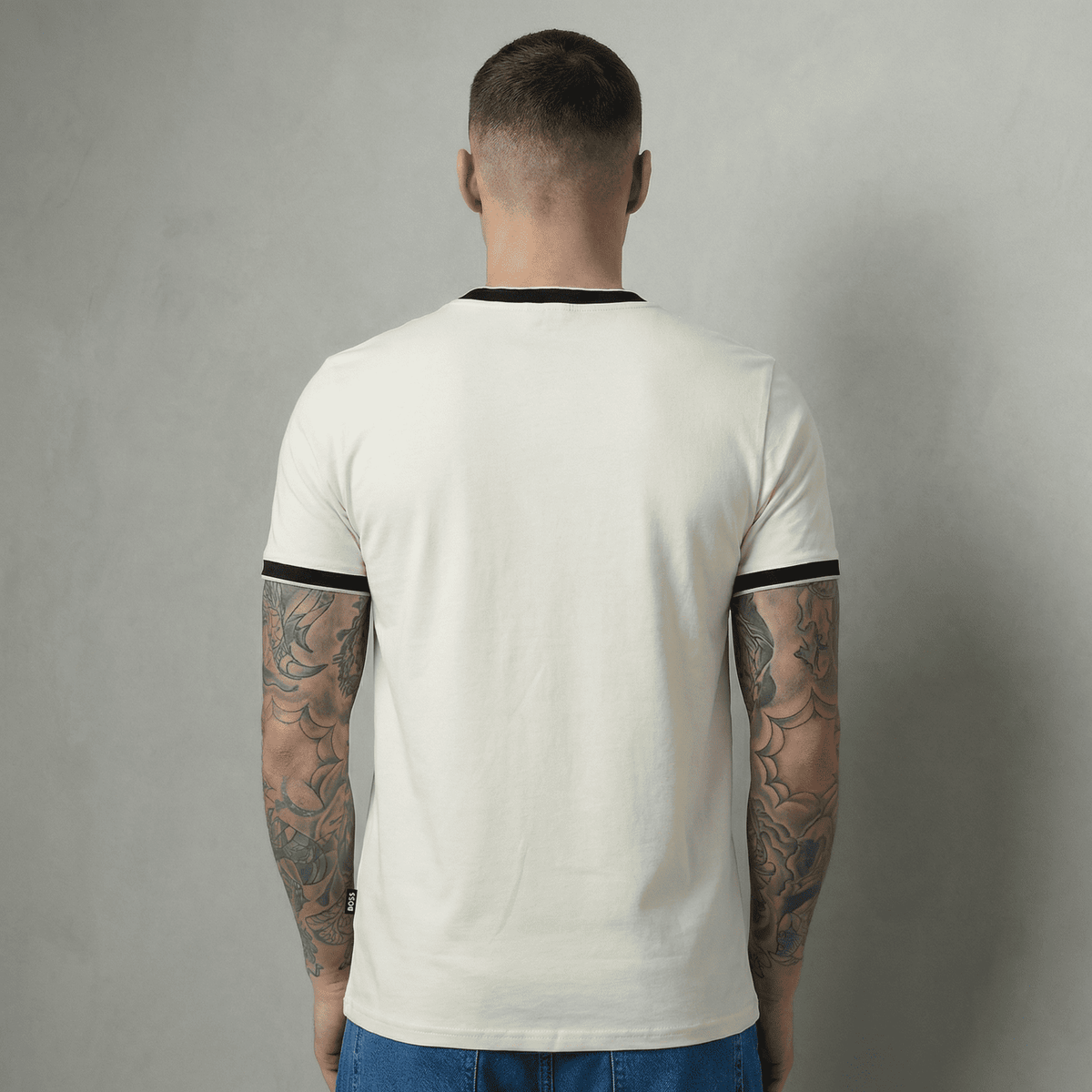 Camiseta básica crema para hombre - vista trasera - JDC Luxury Store