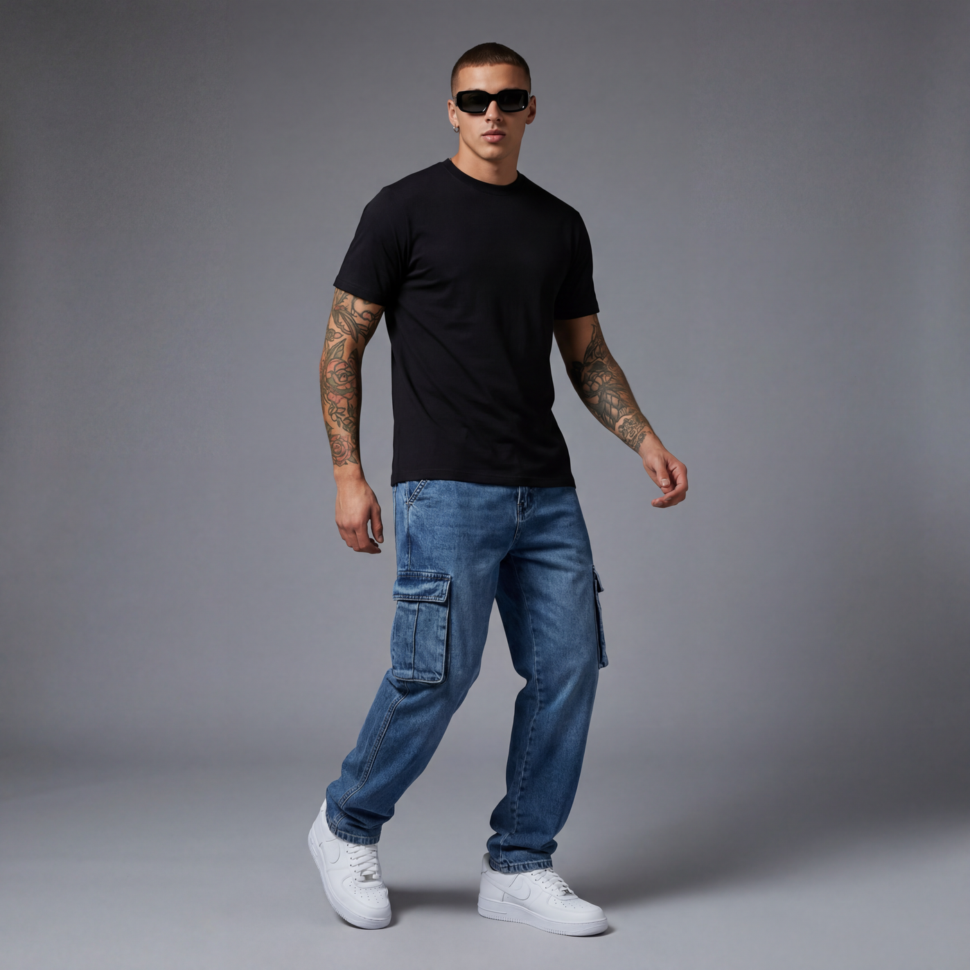 Camiseta básica negro para hombre - con modelo - JDC Luxury Store