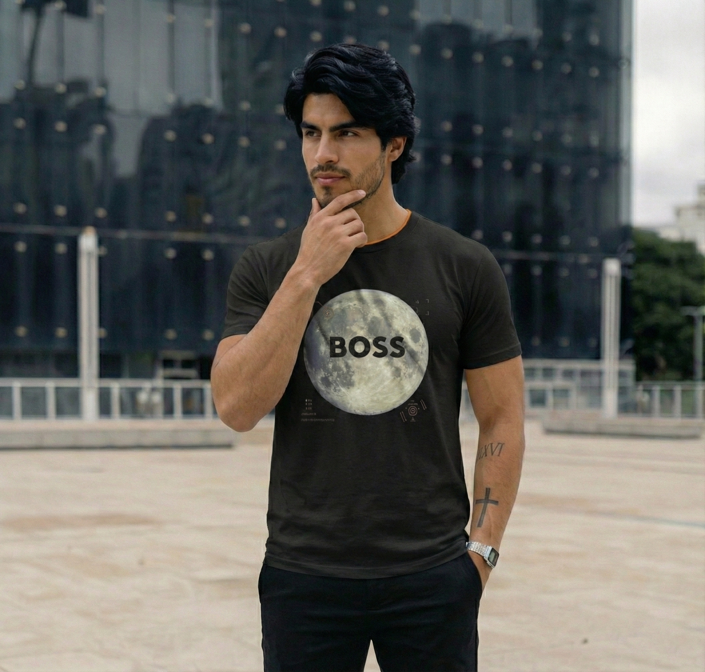 Camiseta estampada negra para hombre - con modelo - JDC Luxury Store