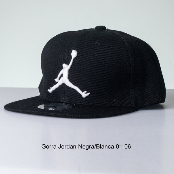 Gorra Jordan Negra/Blanca 01-06 para hombre