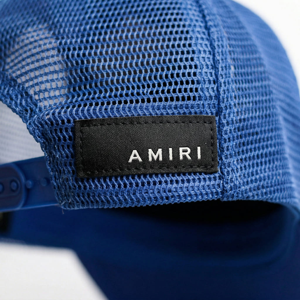 Gorra azul para hombre - detalle - JDC Luxury Store