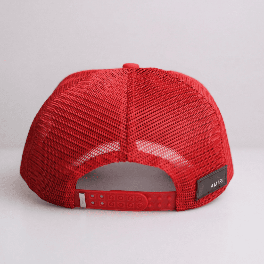 Gorra roja para hombre - vista trasera - JDC Luxury Store