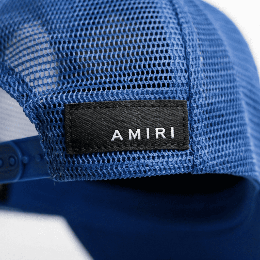 Gorra azul para hombre - detalle - JDC Luxury Store