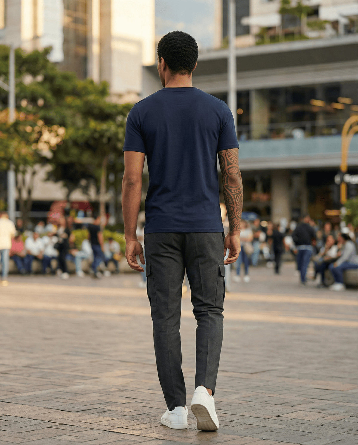 Camiseta básica azul oscuro para hombre - vista trasera - JDC Luxury Store