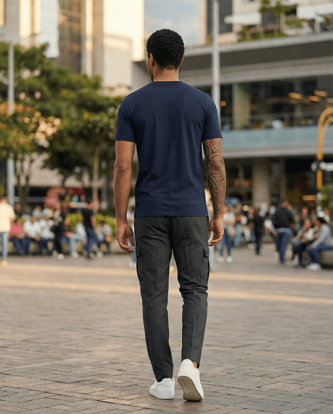 Camiseta básica azul oscuro para hombre - vista trasera - JDC Luxury Store