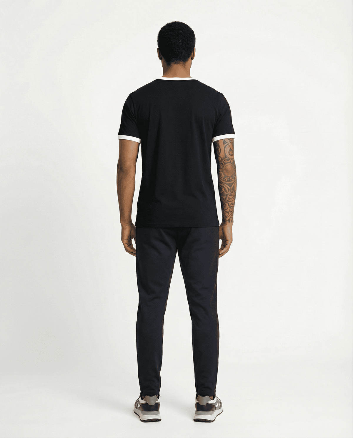 Camiseta básica negra para hombre - vista trasera - JDC Luxury Store
