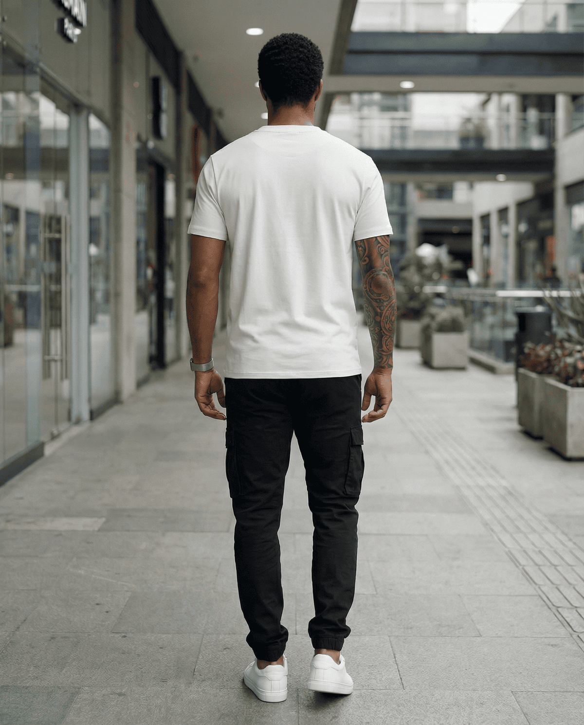 Camiseta básica blanca para hombre - vista trasera - JDC Luxury Store