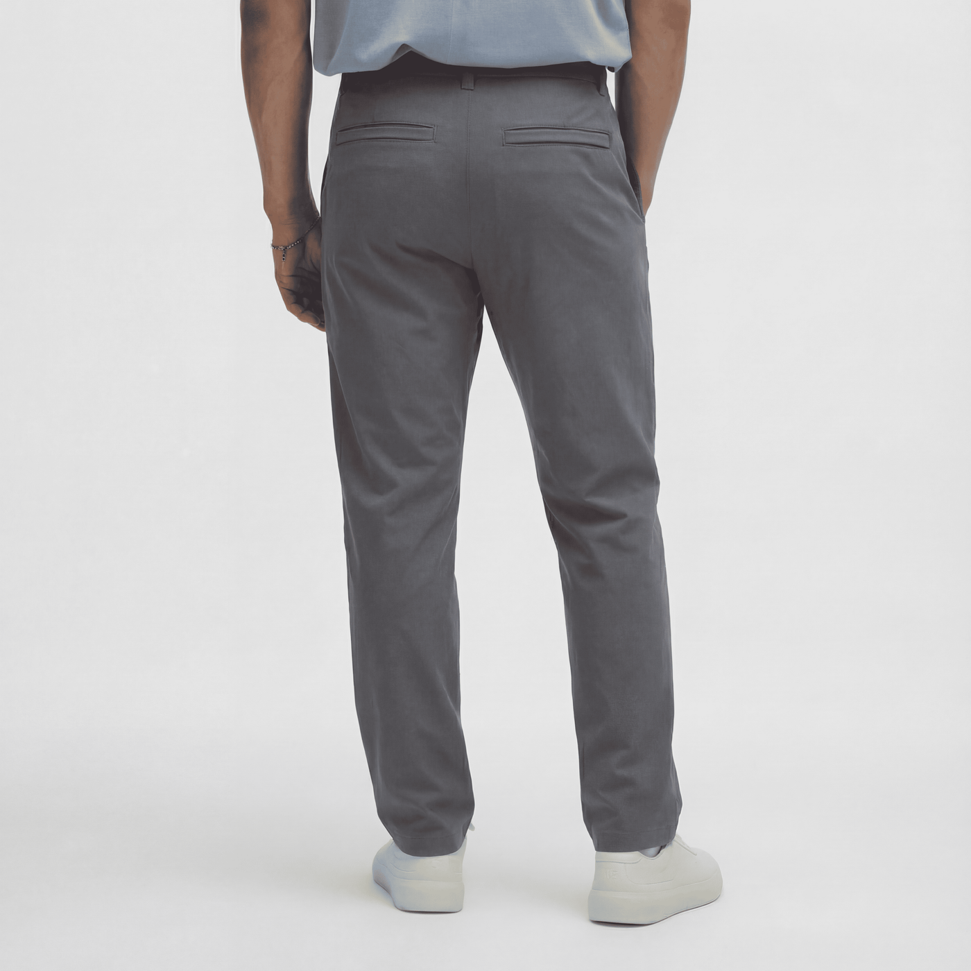 Pantalón gris oscuro para hombre - vista trasera - JDC Luxury Store