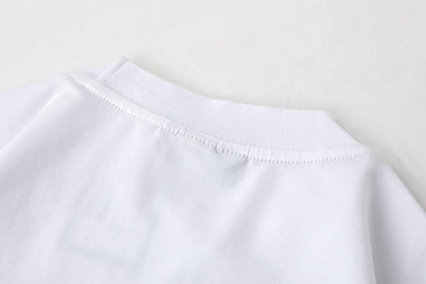 Camiseta básica blanca para hombre - imagen 5 - JDC Luxury Store