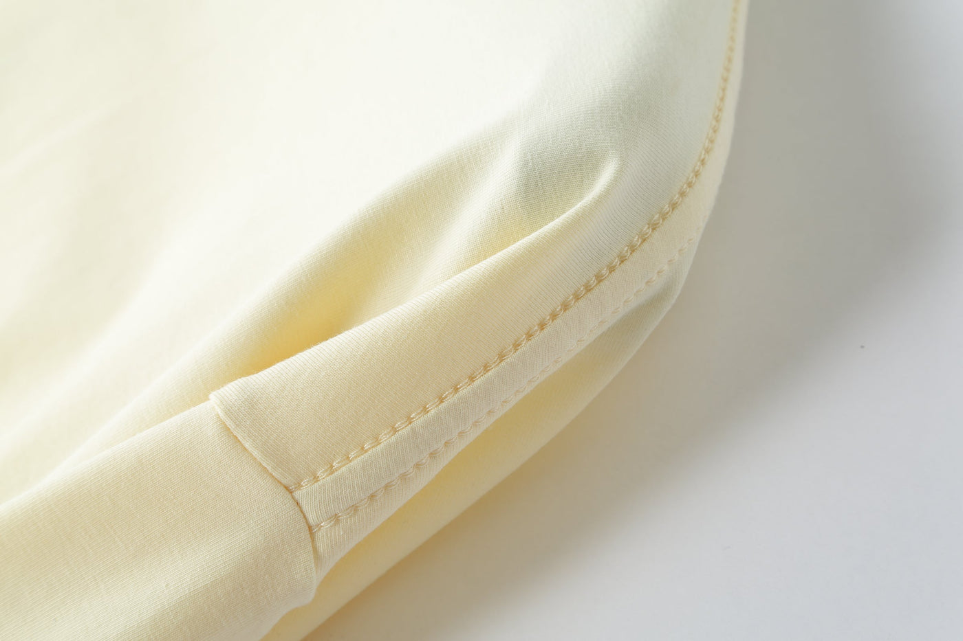 Camiseta oversize crema para hombre - imagen 4 - JDC Luxury Store