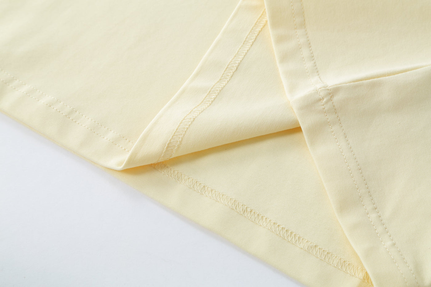 Camiseta oversize crema para hombre - imagen 6 - JDC Luxury Store