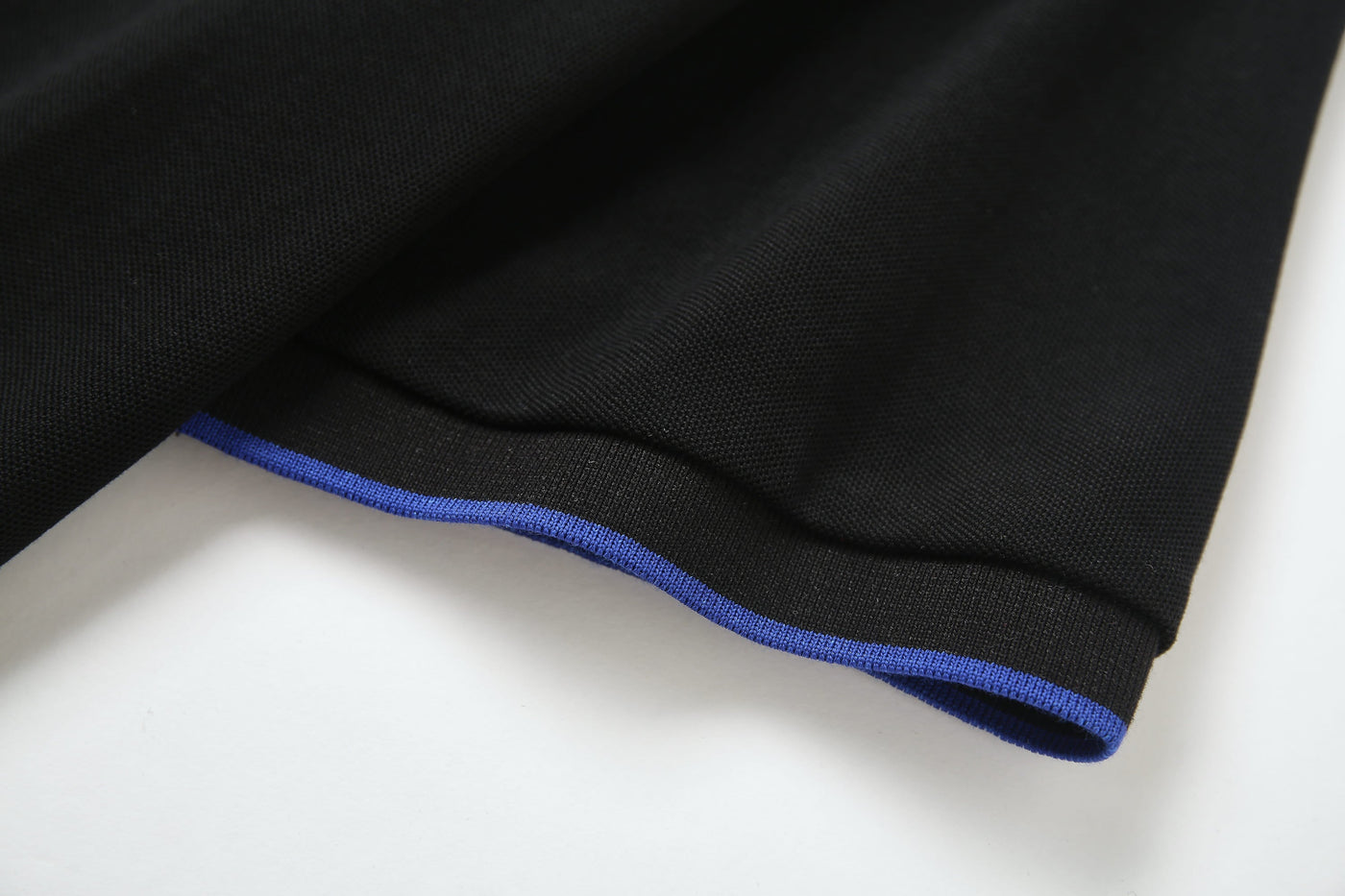 Polo negra para hombre - imagen 7 - JDC Luxury Store