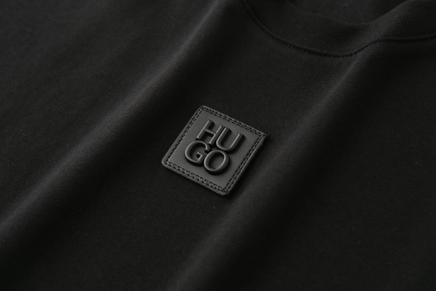 Camiseta básica negro para hombre - imagen 5 - JDC Luxury Store