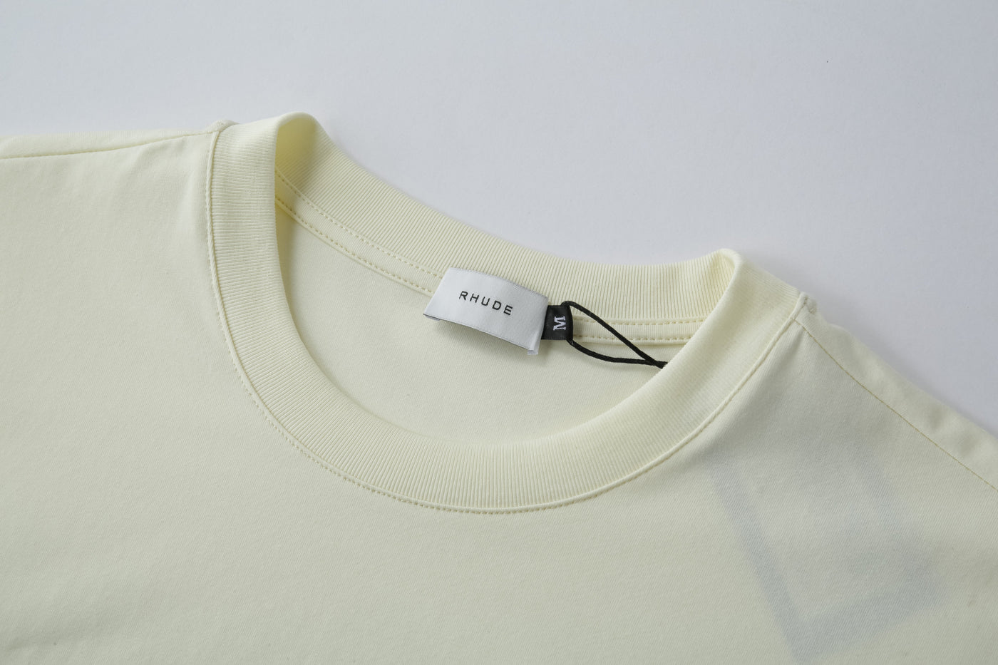 Camiseta 866517 Estampada Crema Para Hombre