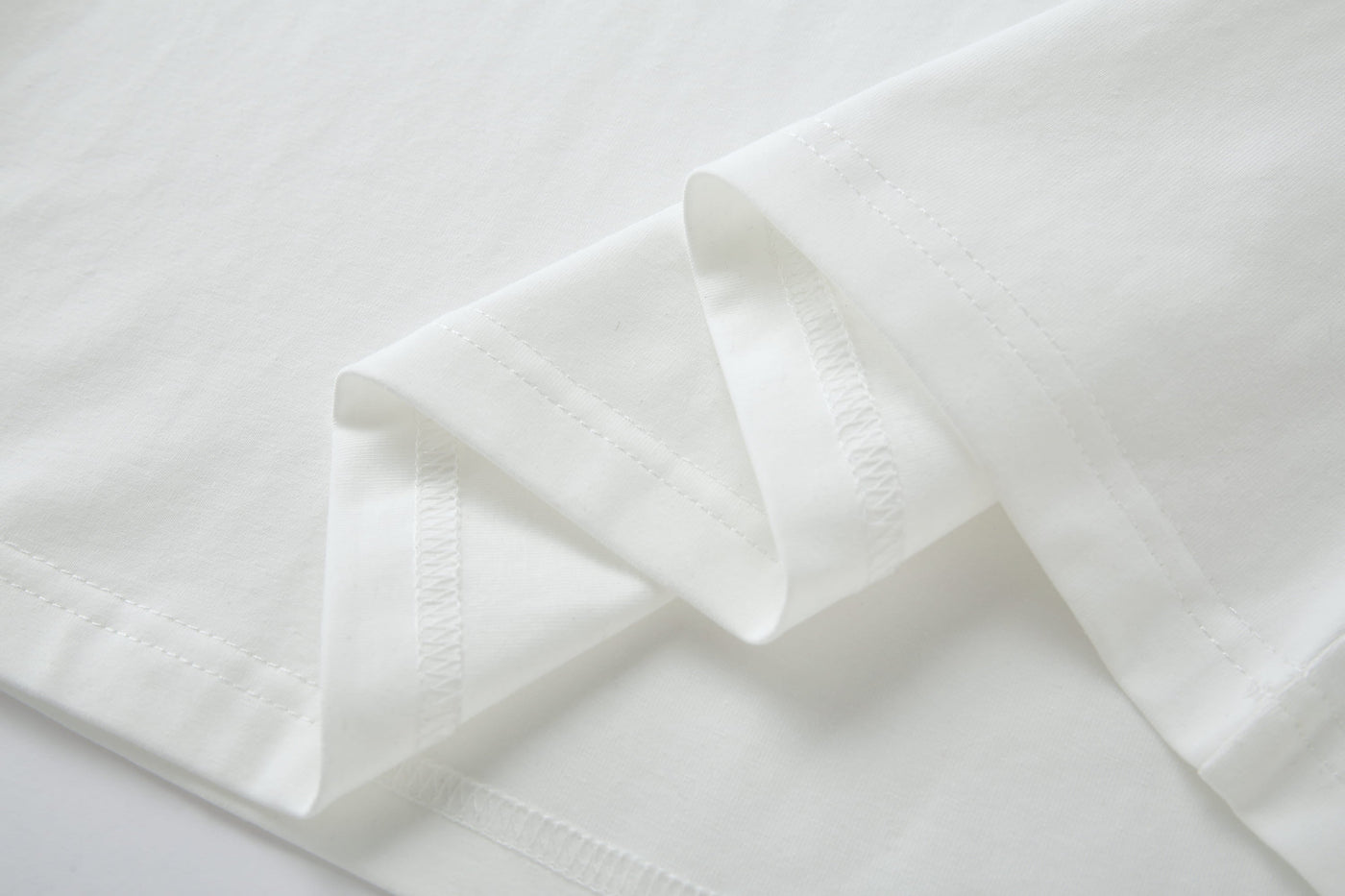 Camiseta estampada blanca para hombre - imagen 6 - JDC Luxury Store