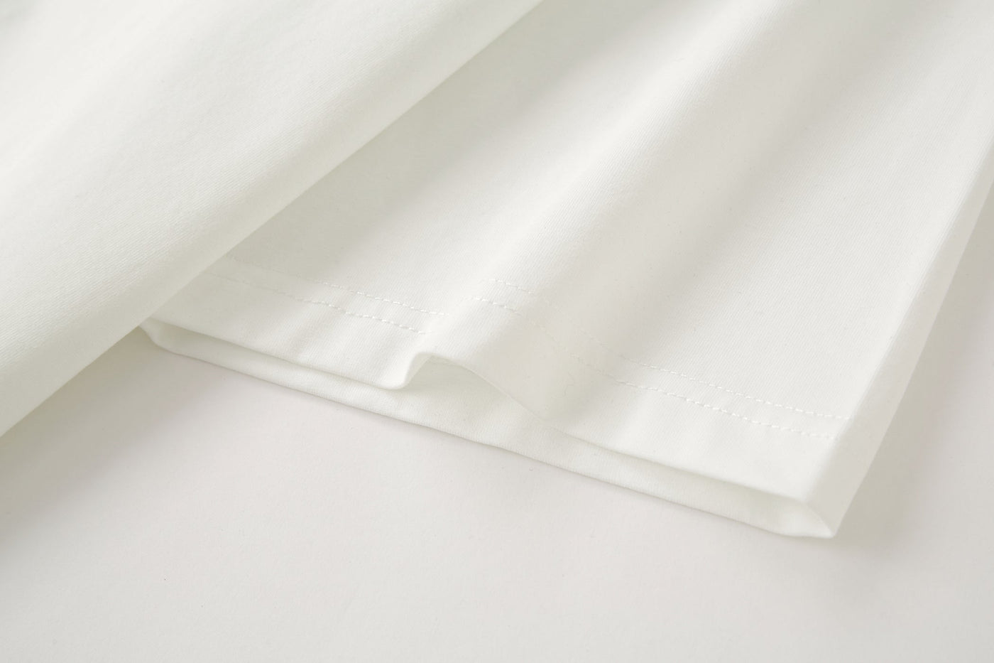Camiseta oversize blanca para hombre - imagen 6 - JDC Luxury Store