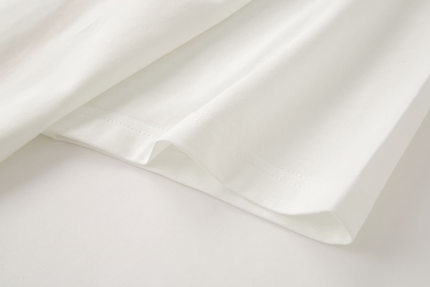 Camiseta oversize blanca para hombre - imagen 8 - JDC Luxury Store