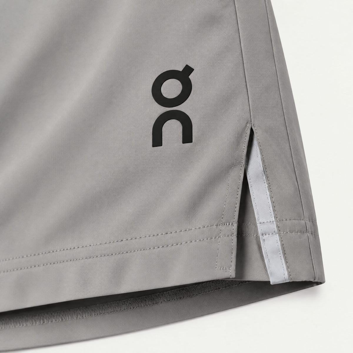 Pantaloneta Deportiva Gris Para Hombre Ref. PAN26